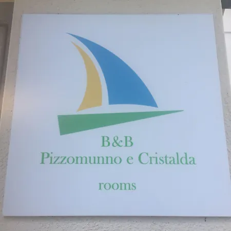 B&B Pizzomunno e Cristalda Rooms-2